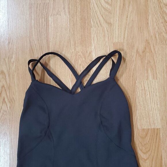 ZELLA | 'Bringing Strappy Back' Sports Bra Tank - size XS in Black - Picture 4 of 10